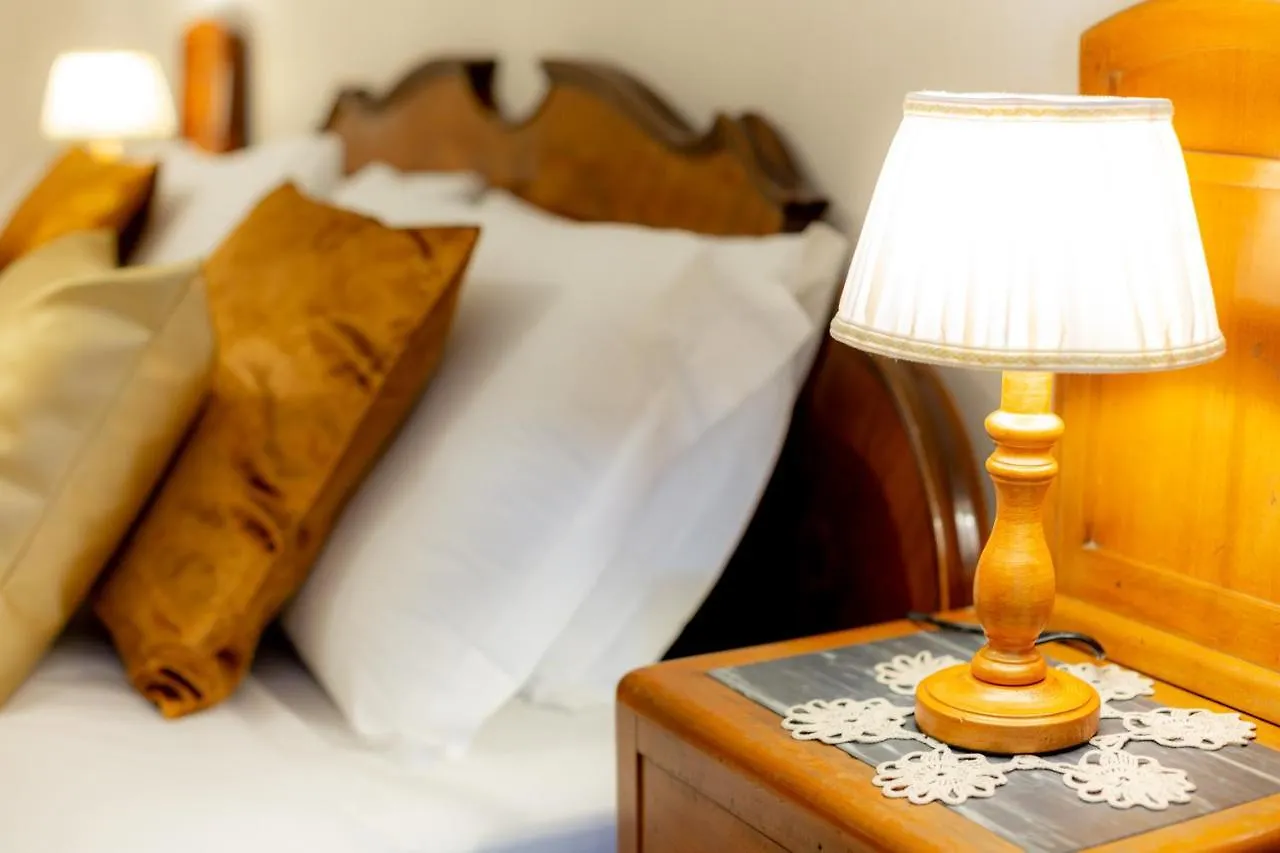 Residenza Porta Leoni - Royal Welcome Verona Apartment