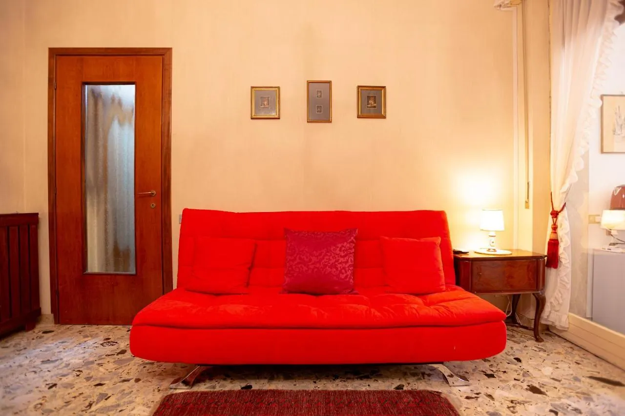 Residenza Porta Leoni - Royal Welcome Verona Italy