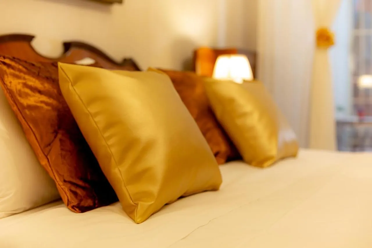 Apartment Residenza Porta Leoni - Royal Welcome Verona Italy
