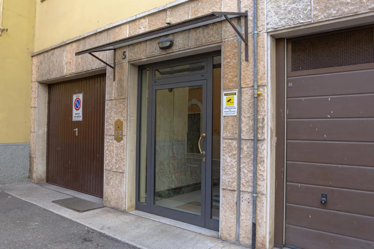 Residenza Porta Leoni - Royal Welcome Verona Apartment