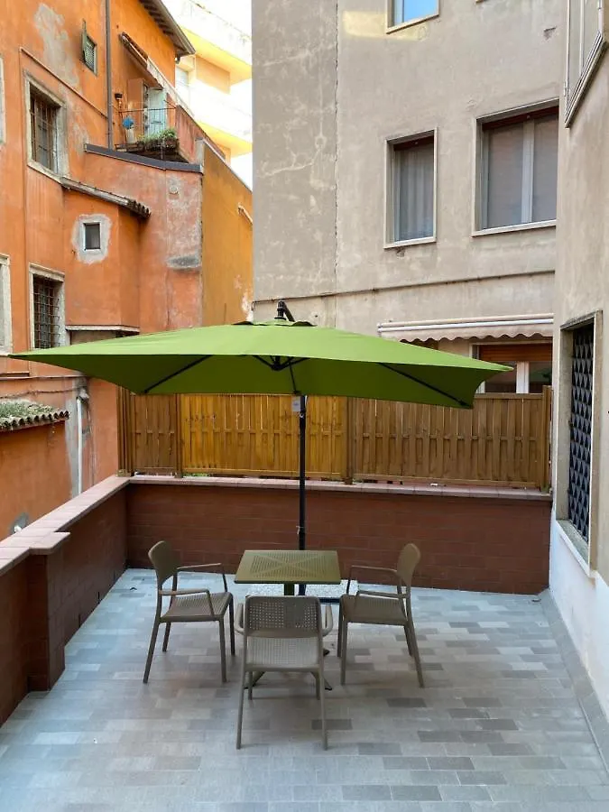 Residenza Porta Leoni - Royal Welcome Verona Apartment